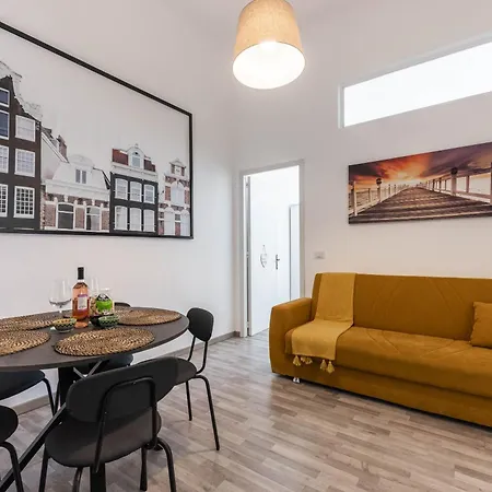 Sun House * Барі